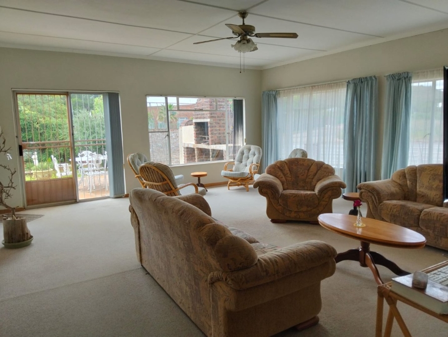 6 Bedroom Property for Sale in Colesberg Northern Cape